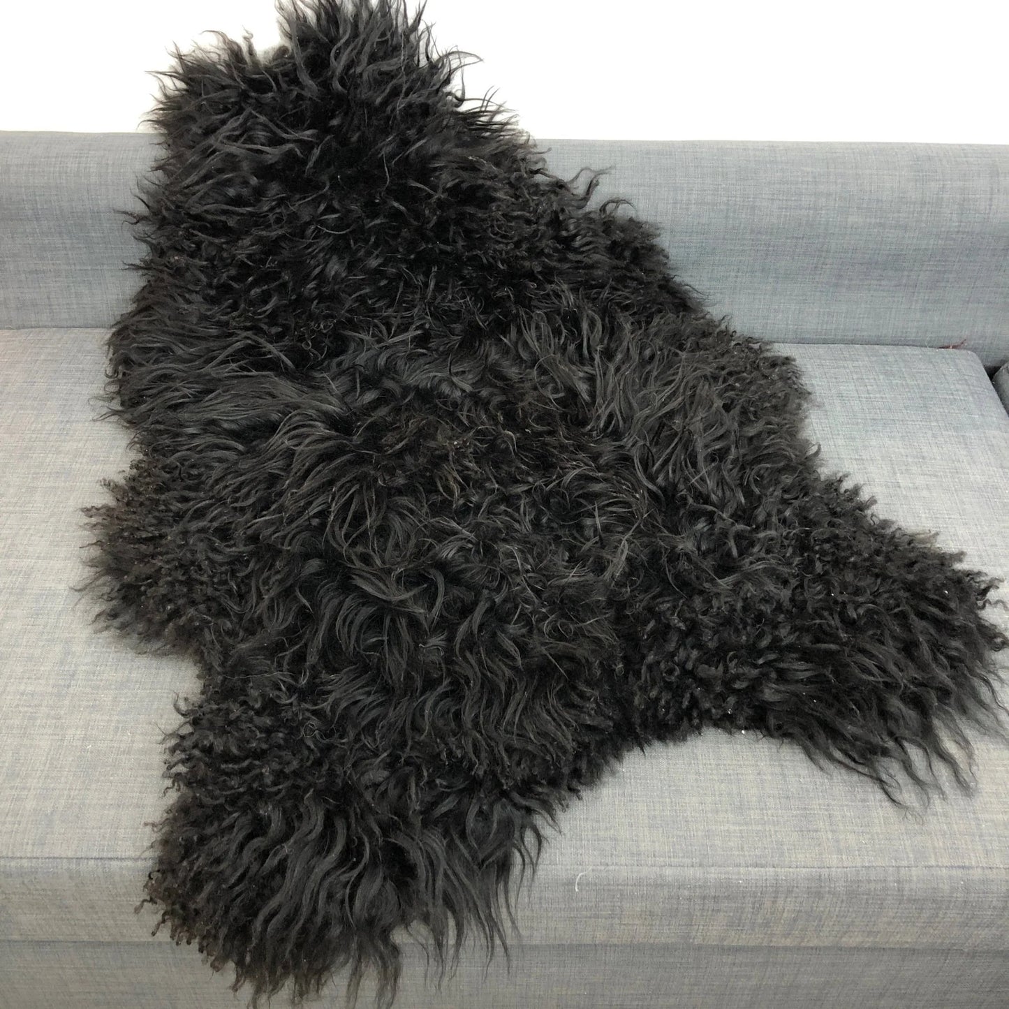 Icelandic Natural Curly Undyed Sheepskin Rug in Natural Black
