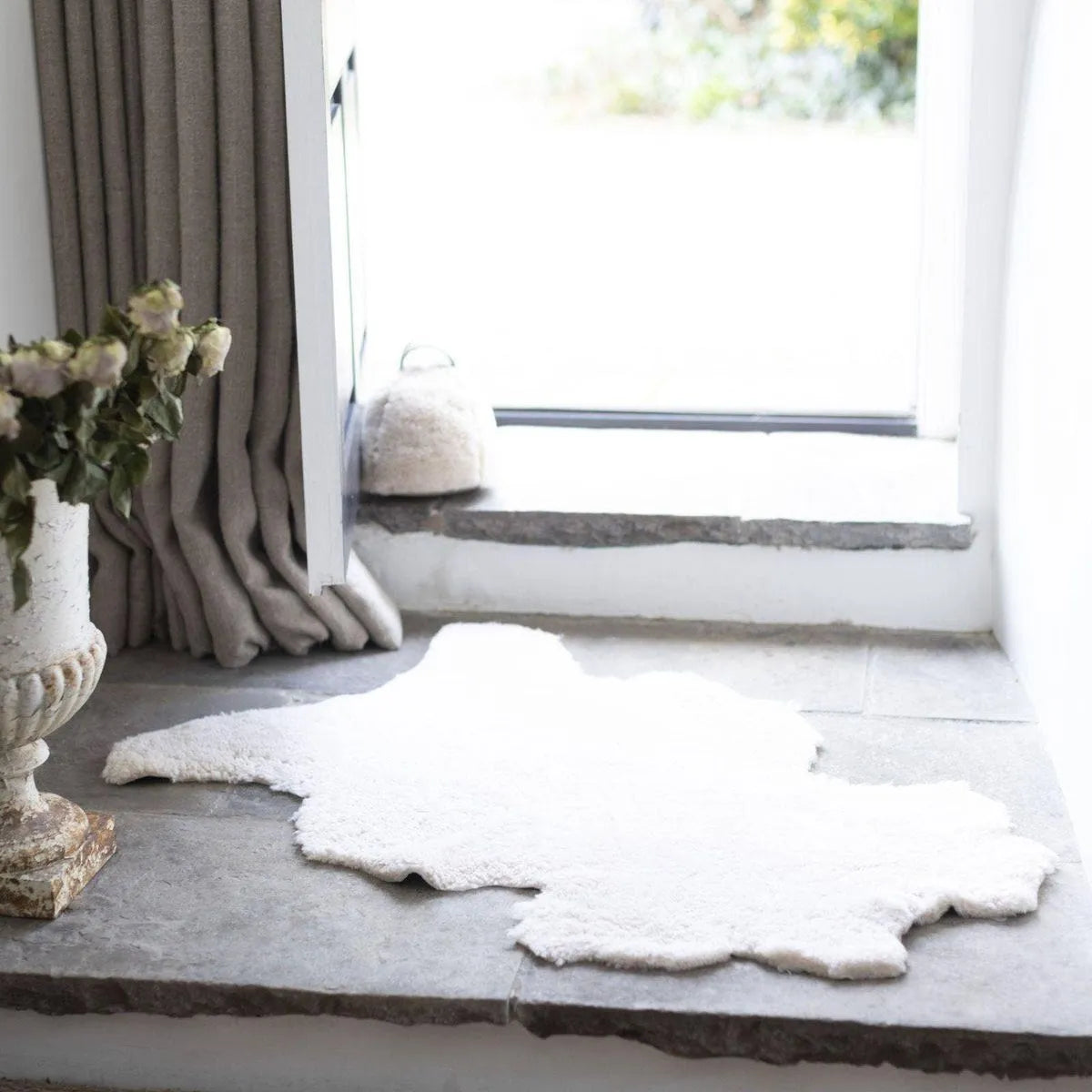Sheepskin Rug/Throw in Cream