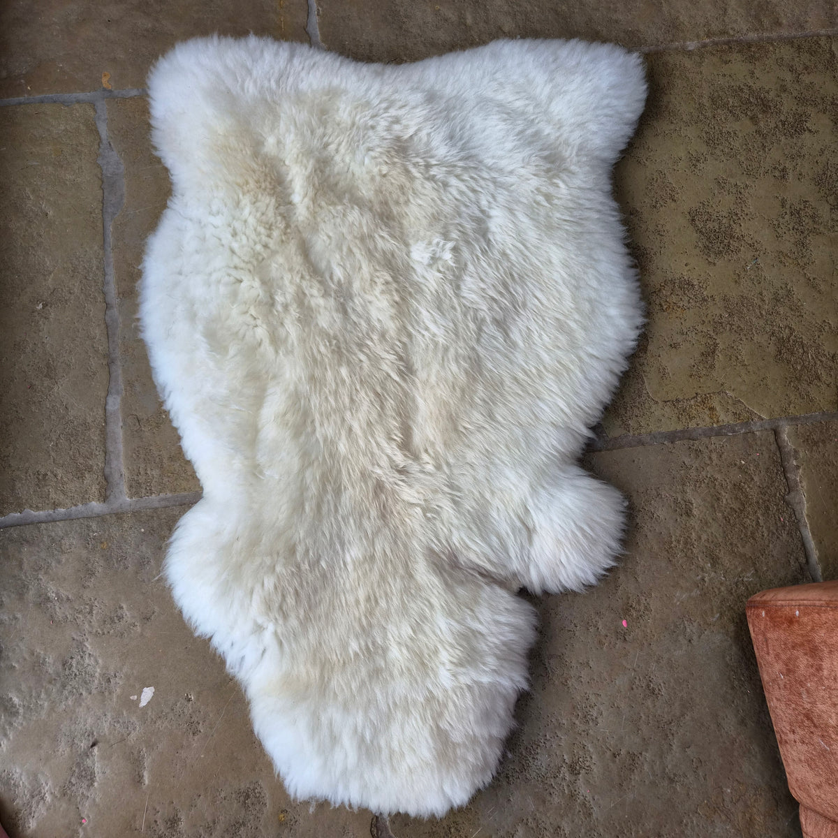 Medium Cream Sheepskin Rug Number 73