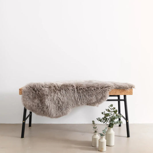 Sheepskin rug in Vole