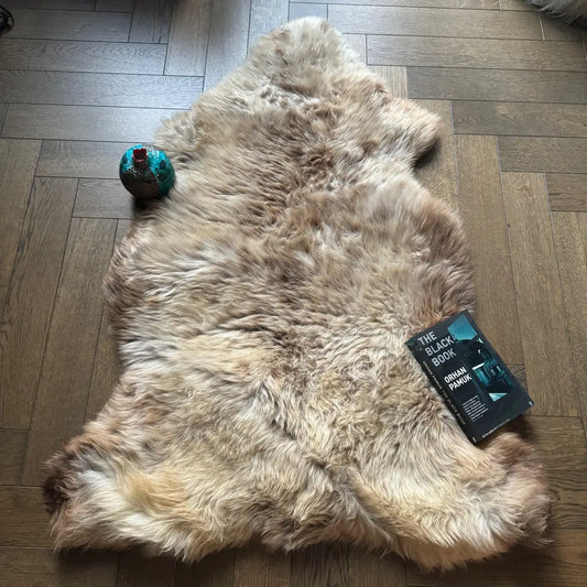 British Rarebreed Sheepskin Natural Undyed Sheepskin Rug 4 241127-02RB