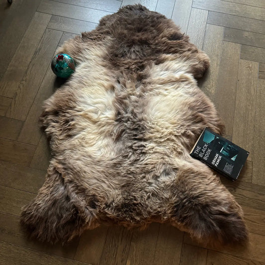 British Rarebreed Sheepskin Natural Undyed Sheepskin Rug 10 241127-08RB