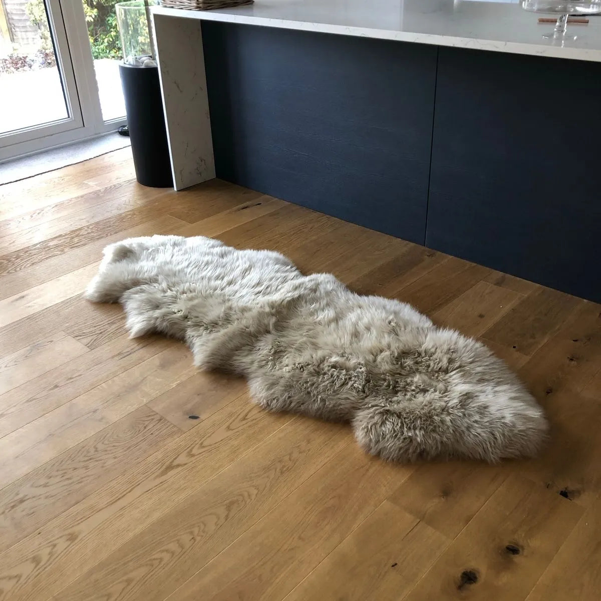 Double sheepskin rug in Oyster