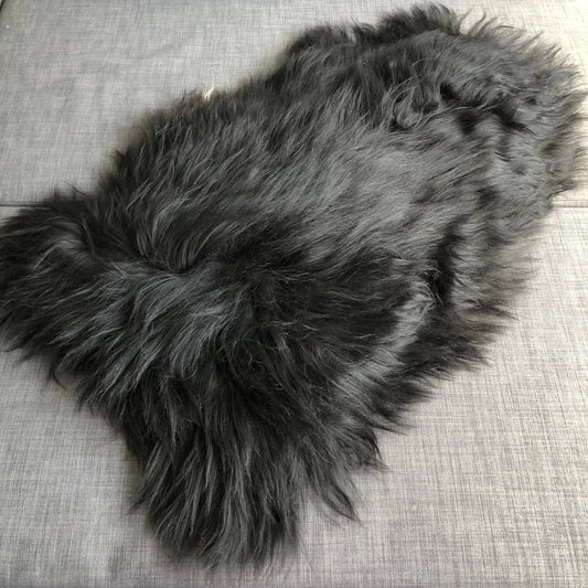 Icelandic Natural Undyed Sheepskin Rug in Natural Black