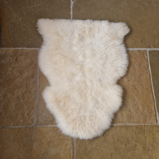 Medium Cream Sheepskin Rug Number 42