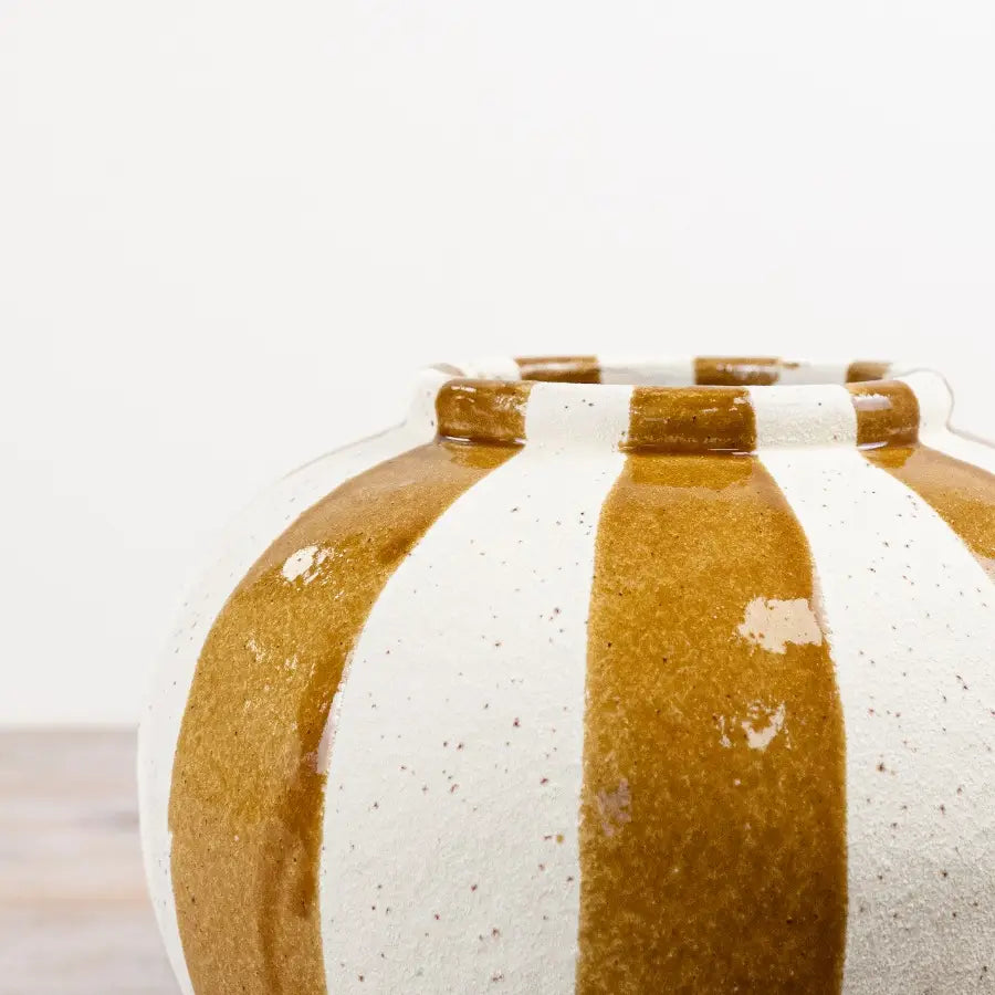 The Betty Vase Medium, 24.5cm