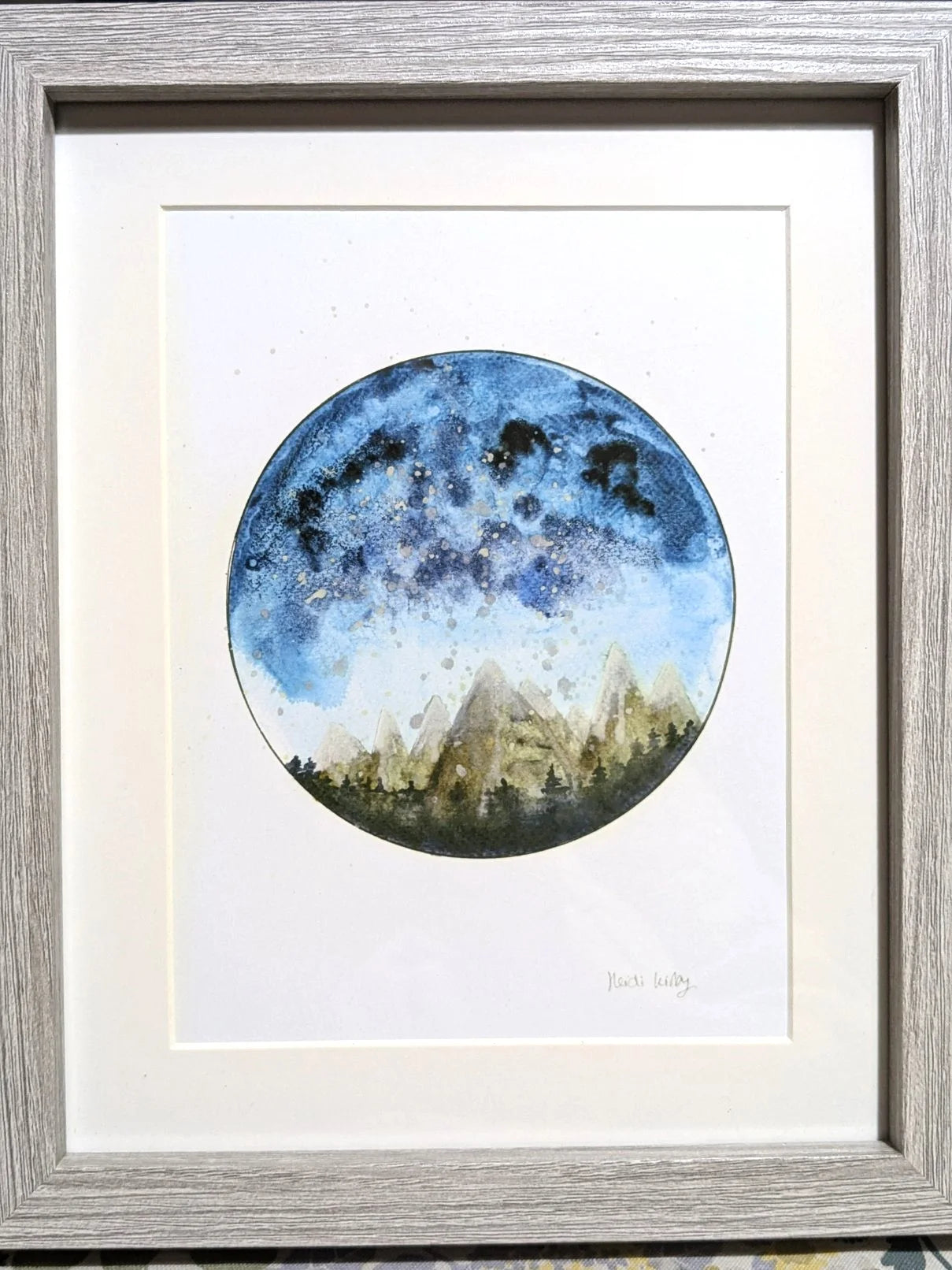 Mountain Scene 8" x 6" print with frame.