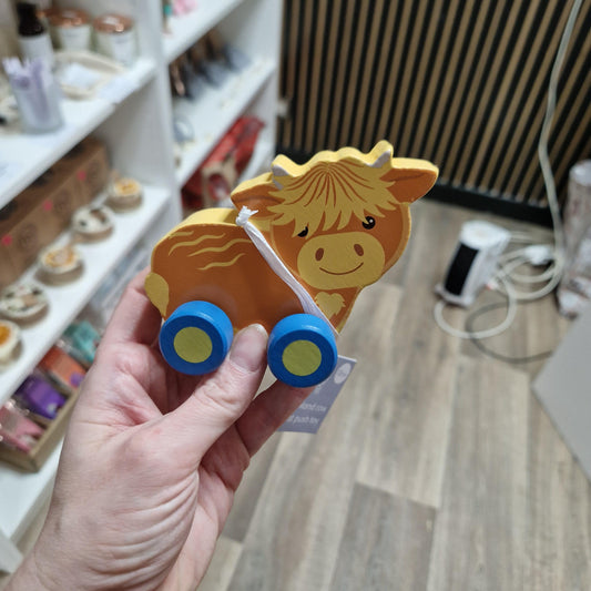 Wooden push along highland cow toy LC05