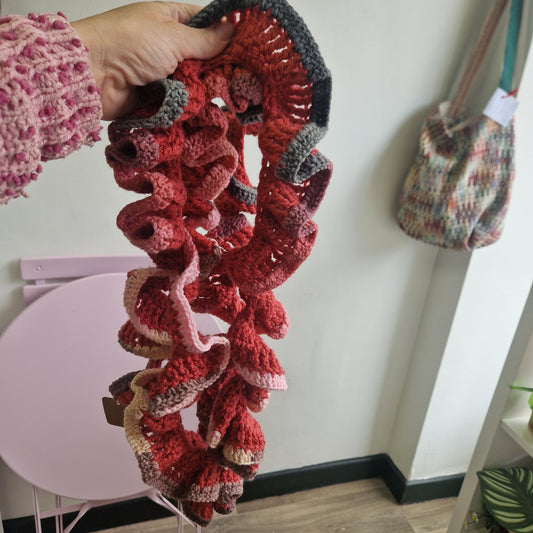 Handmade Long Dusky Pink Twirl Scarf PT093