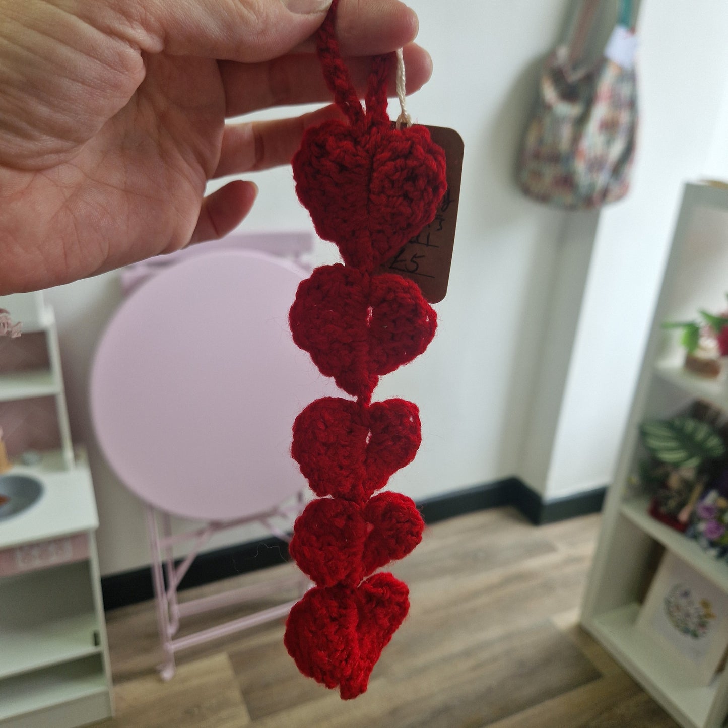 Handmade string of hanging hearts PT067