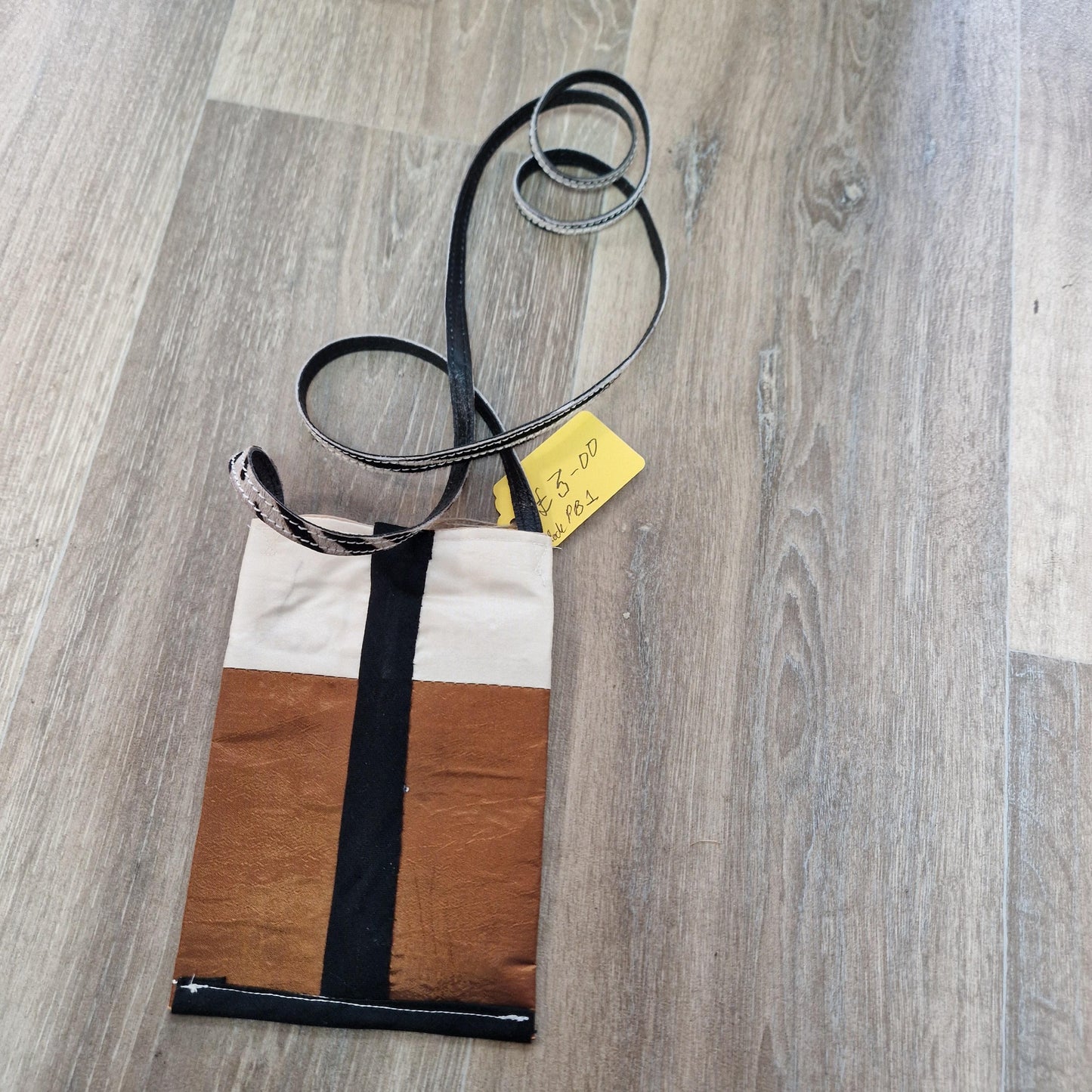 Handmade sewn brown shoulder bag PB1