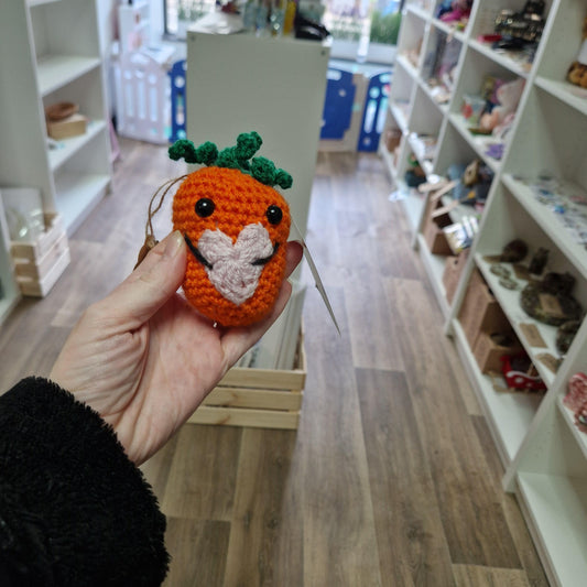 Crochet Carrot HA19